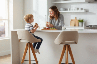 Conforto Elevado: Cadeira Alta Para Bancada Giratória Estofada Bege