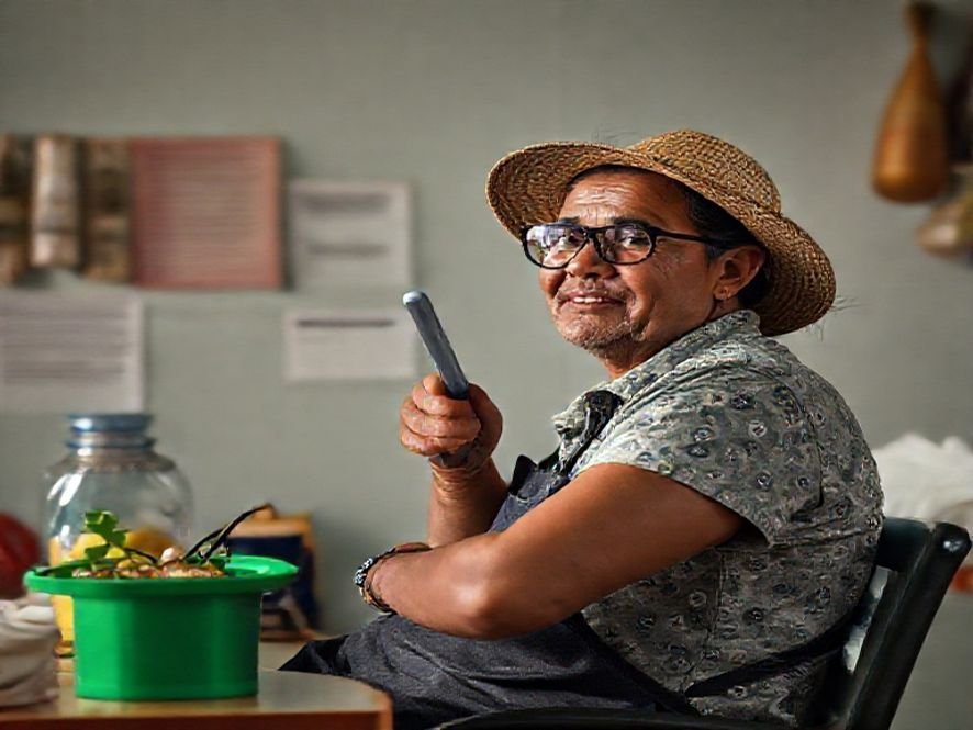 Apoio Pés Retrátil: A Cadeira que Combina Trabalho e Descanso.
