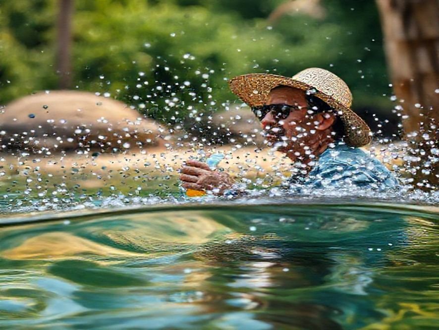 Cadeira Balanço 125°: O Melhor Assento para Pausas Criativas e de Relaxamento.