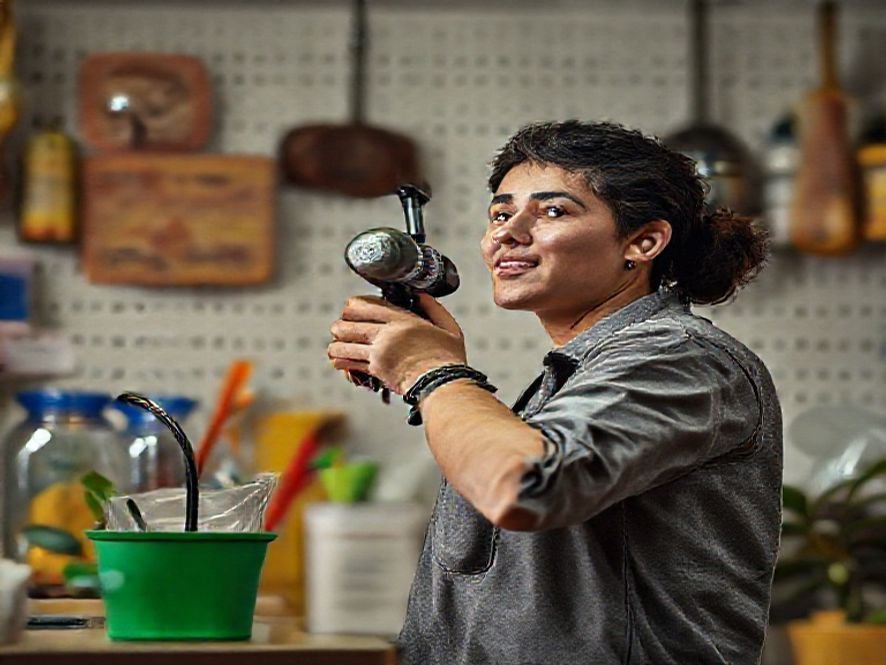 Cadeira Diretor Branca 92A cm: Como a Altura Total se Comporta em Diferentes Ambientes.
