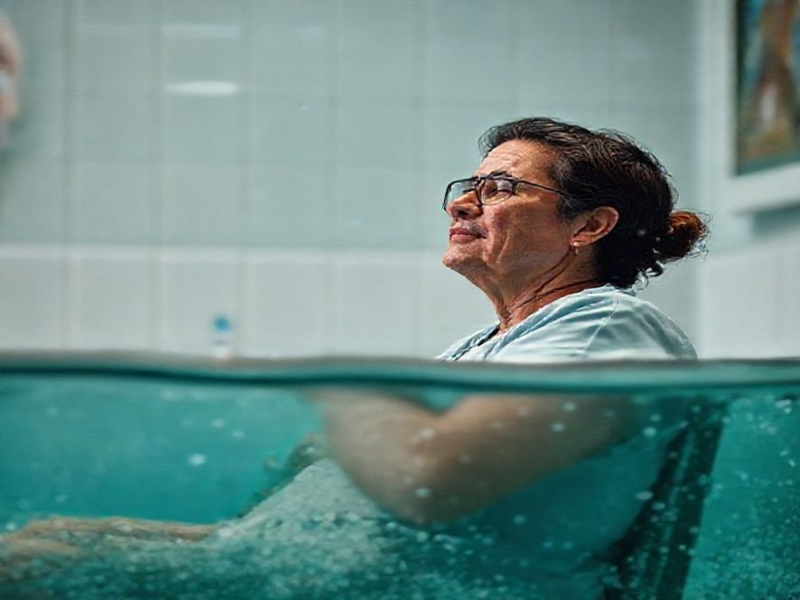 Cadeira Hidráulica Salão: A Reclinação Total e o Foco no Bem-Estar Integral do Cliente.