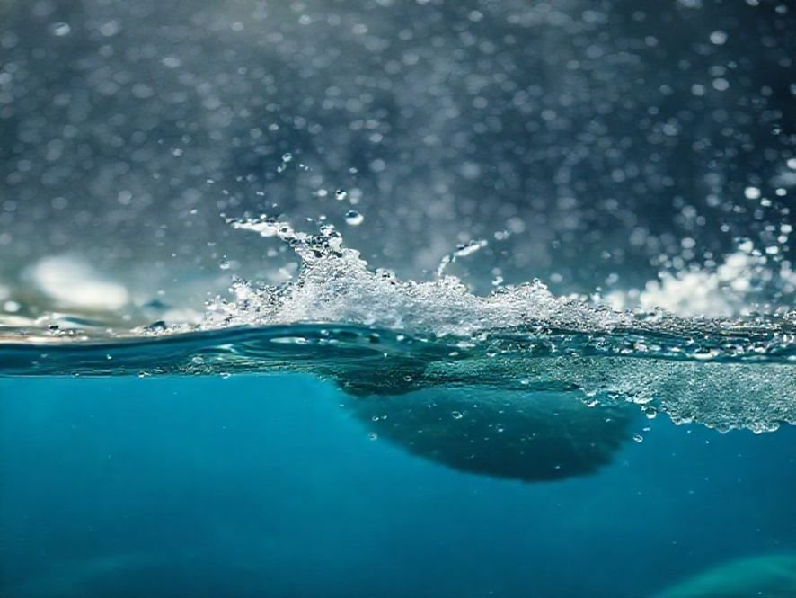 Cadeira YAMASORO: A Durabilidade do Couro PU (À Prova D'água) Sob Uso Frequente.