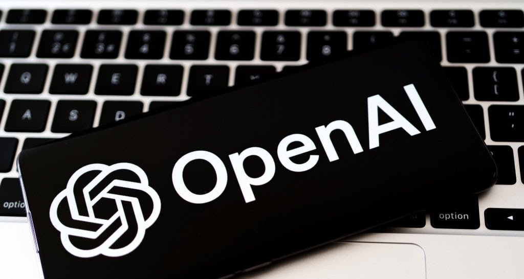 Diretor de IA da Intel migra para OpenAI; Lip-Bu Tan assume comando da área na fabricante de chips - Imagem do artigo