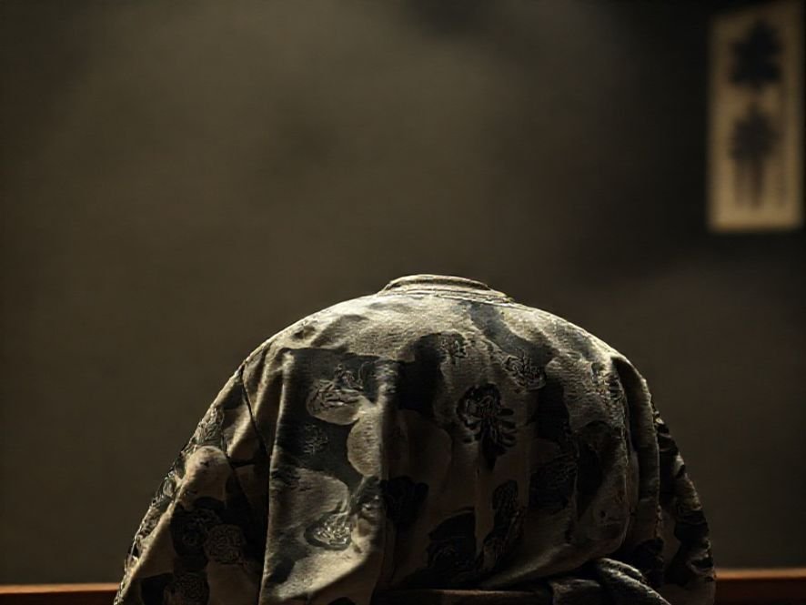 YAMASORO High-Back: O Foco no Design Executivo e no Conforto.