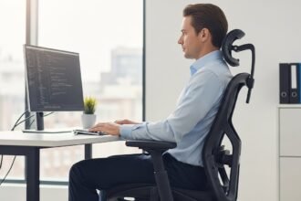 O Que Ver Antes de Comprar Sua Cadeira de Escritório Confortável