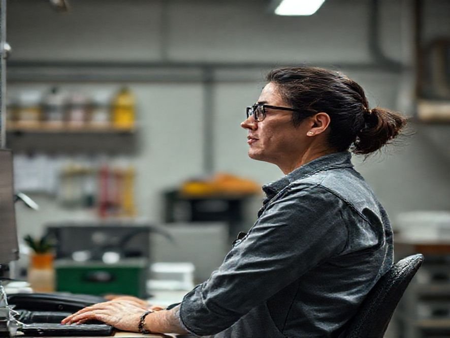 Ajuste de Altura: O Foco na Ergonomia e na Prevenção de Dores.