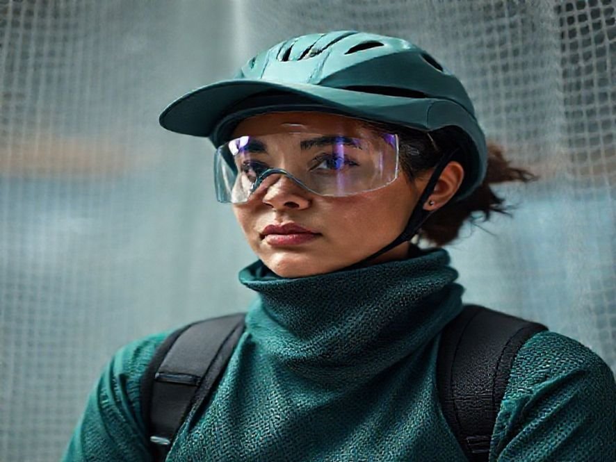 Análise da Combinação de Materiais: Nylon, Mesh e Componentes de Ajuste (Saúde e Durabilidade)