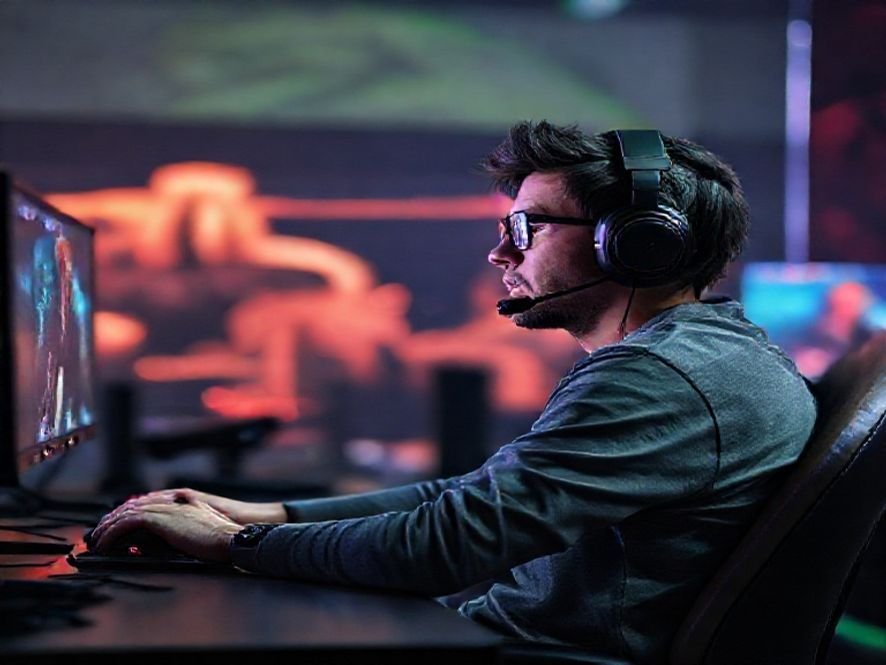 Cadeira Gamer Ergonômica: O Melhor Assento (Ajuste de Altura) para Streamers.