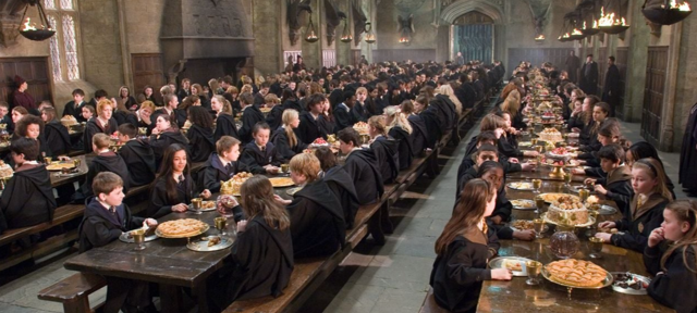 Comida podre em Harry Potter: set usou banquete real - Imagem do artigo original