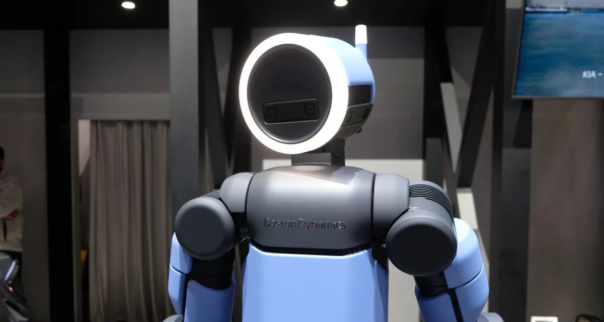 Robôs humanoides dominam a CES 2026 com ‘Physical AI’ - Imagem do artigo